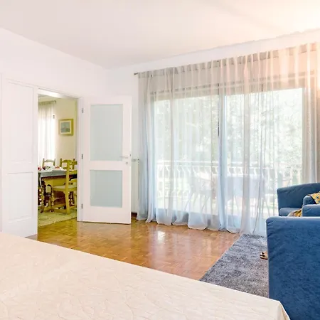 With A Parking Space - 22511 Umag