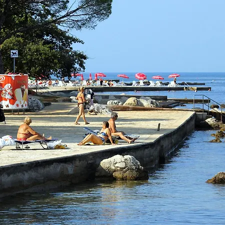With Parking Spaces - 22511 * Umag